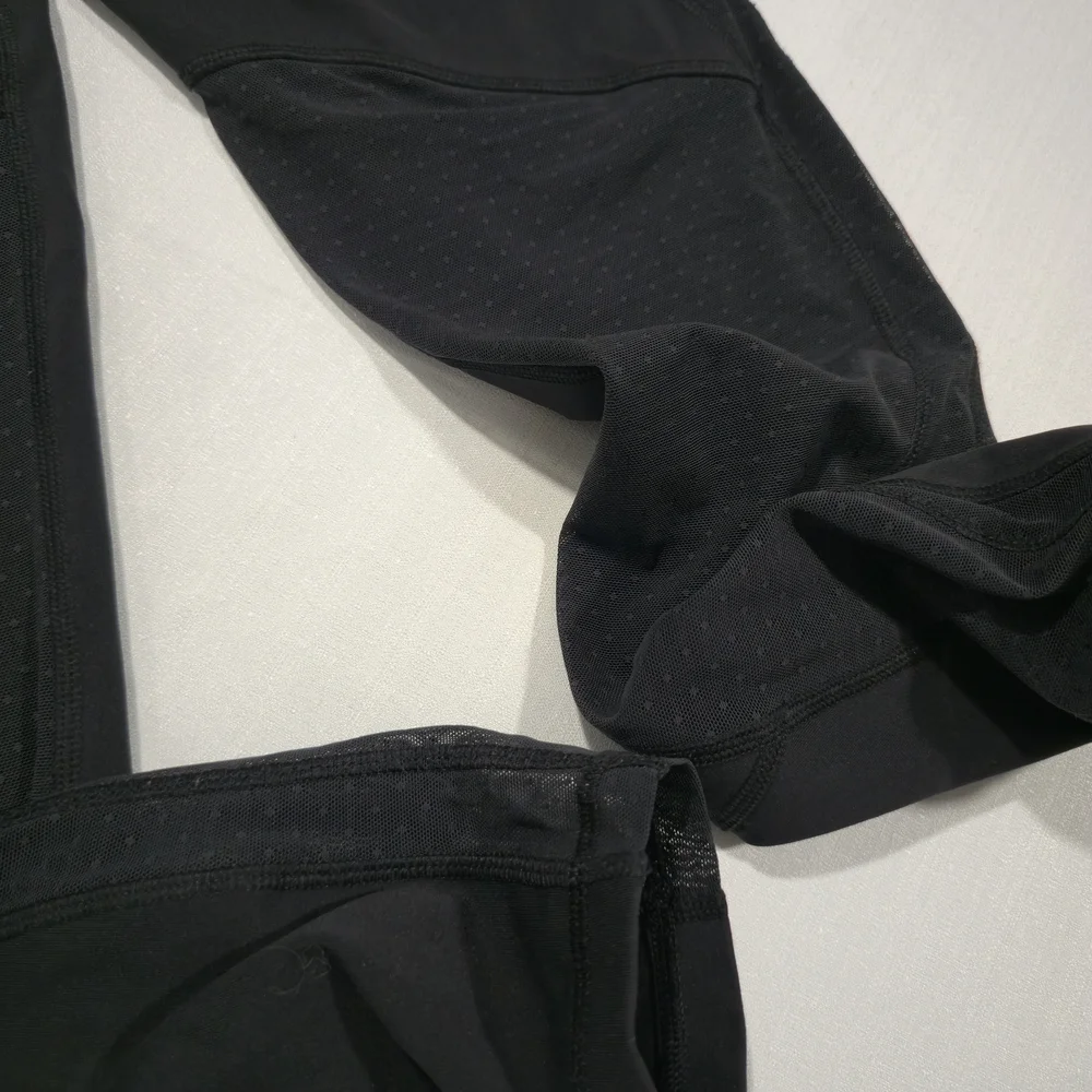 Lululemon Revitalize Black Crop Leggings Womens Size 6 - Picture 13 of 14